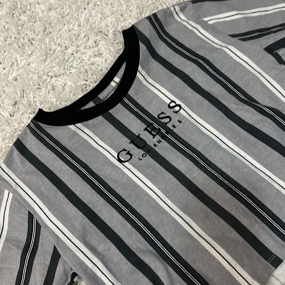 Guess cropped T-Shirt - Picture 1 of 4